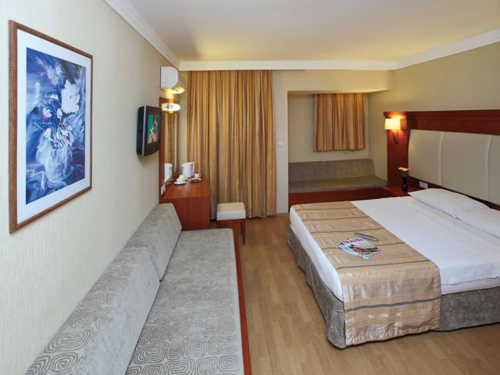 rooms-standard-room