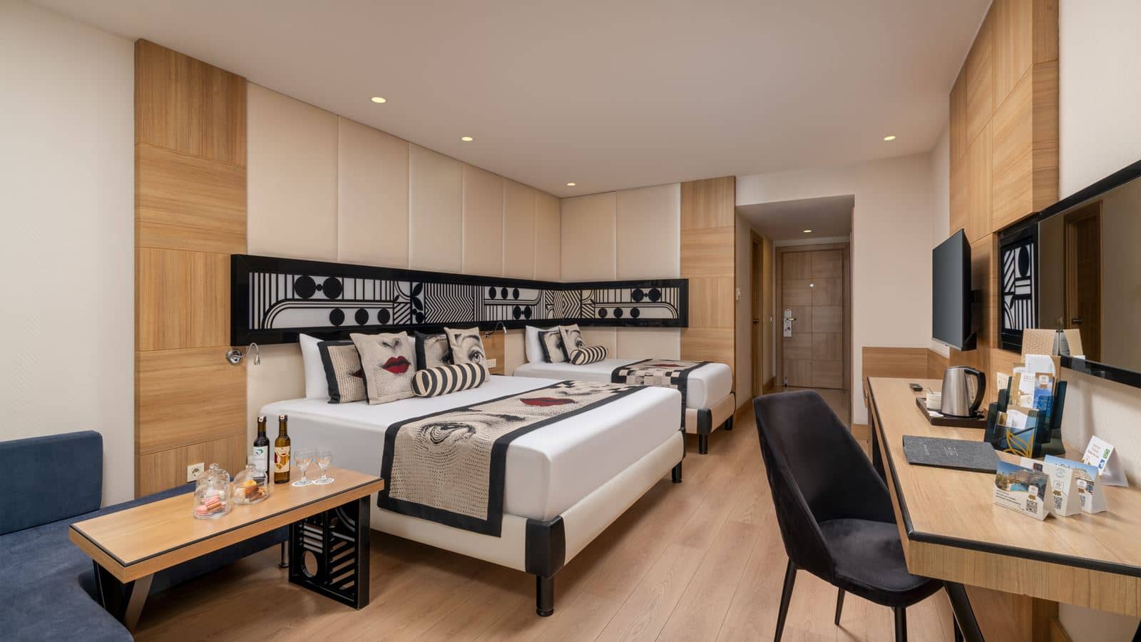rooms-superior-room-land-side