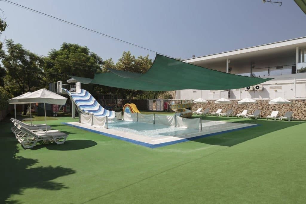 pools-outdoor-childrens-pool