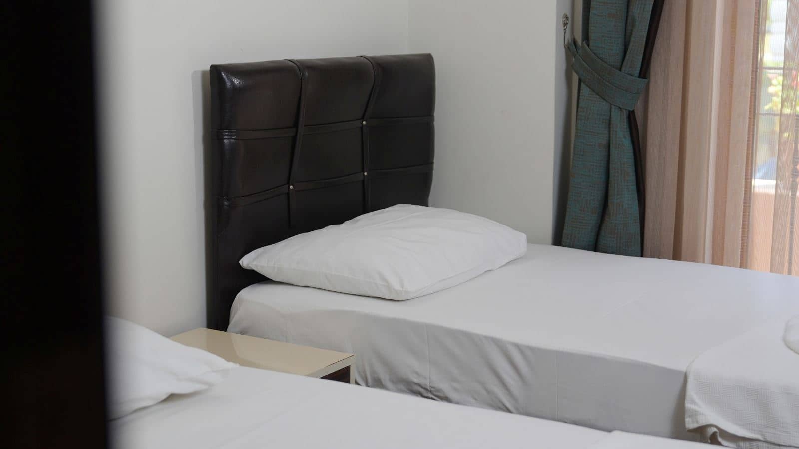 rooms-uc-kisilik-oda