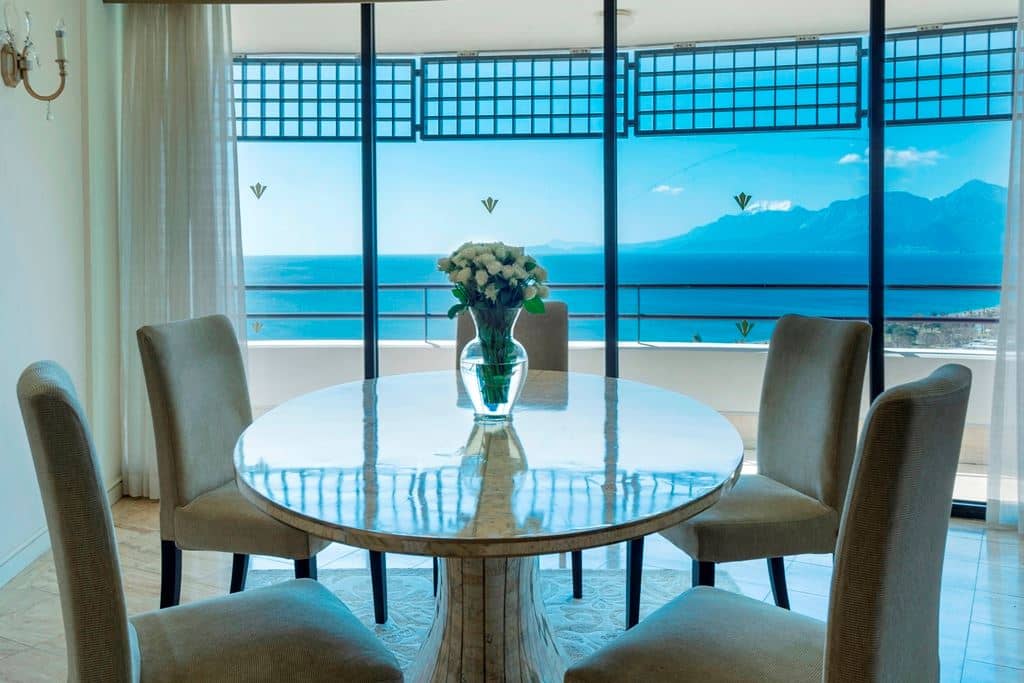 rooms-king-suite