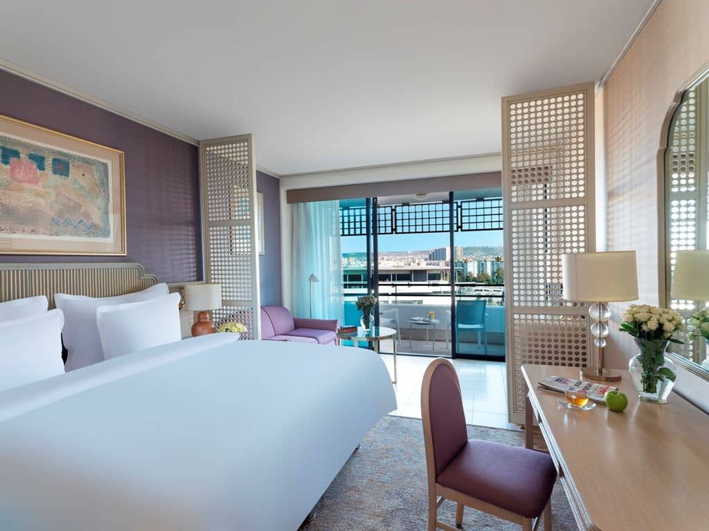 rooms-standard-room-land-view