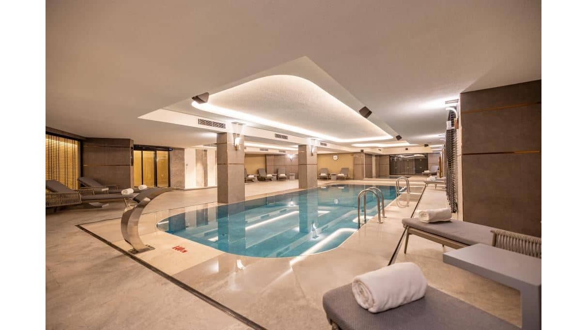 pools-indoor-pool