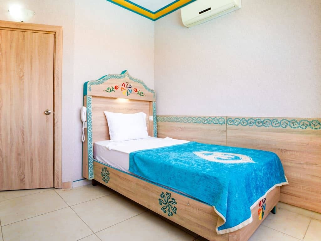 rooms-single-spr-room