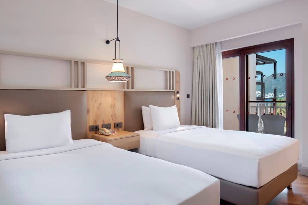 rooms-deluxe-room