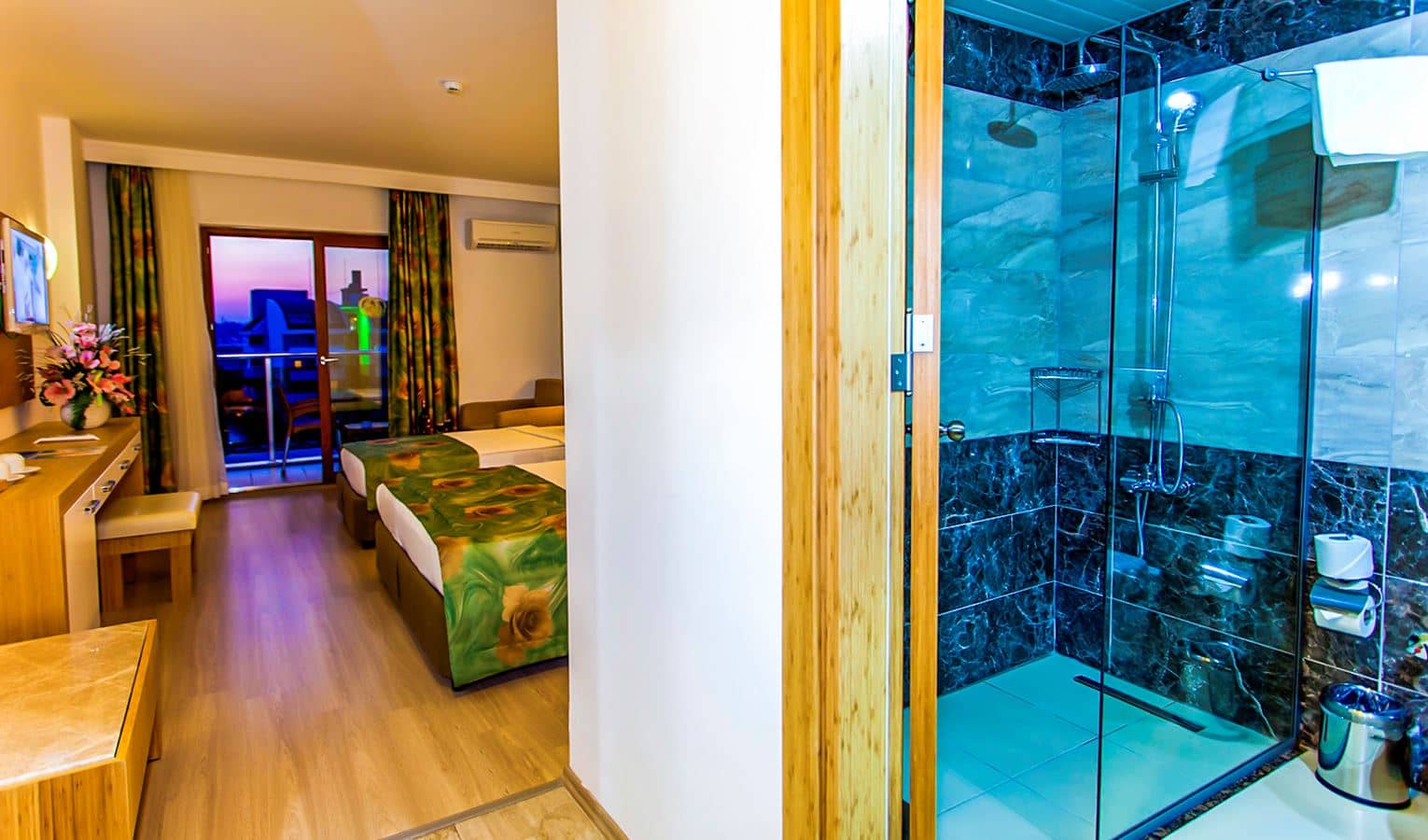 rooms-splash-standard-large-room