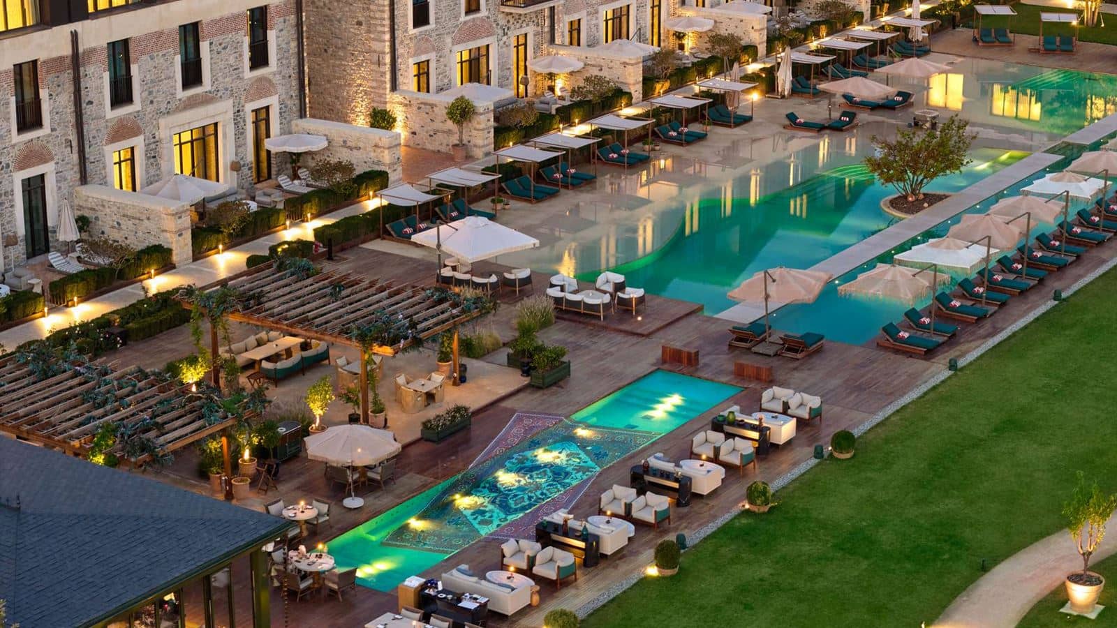 pools-outdoor-pool