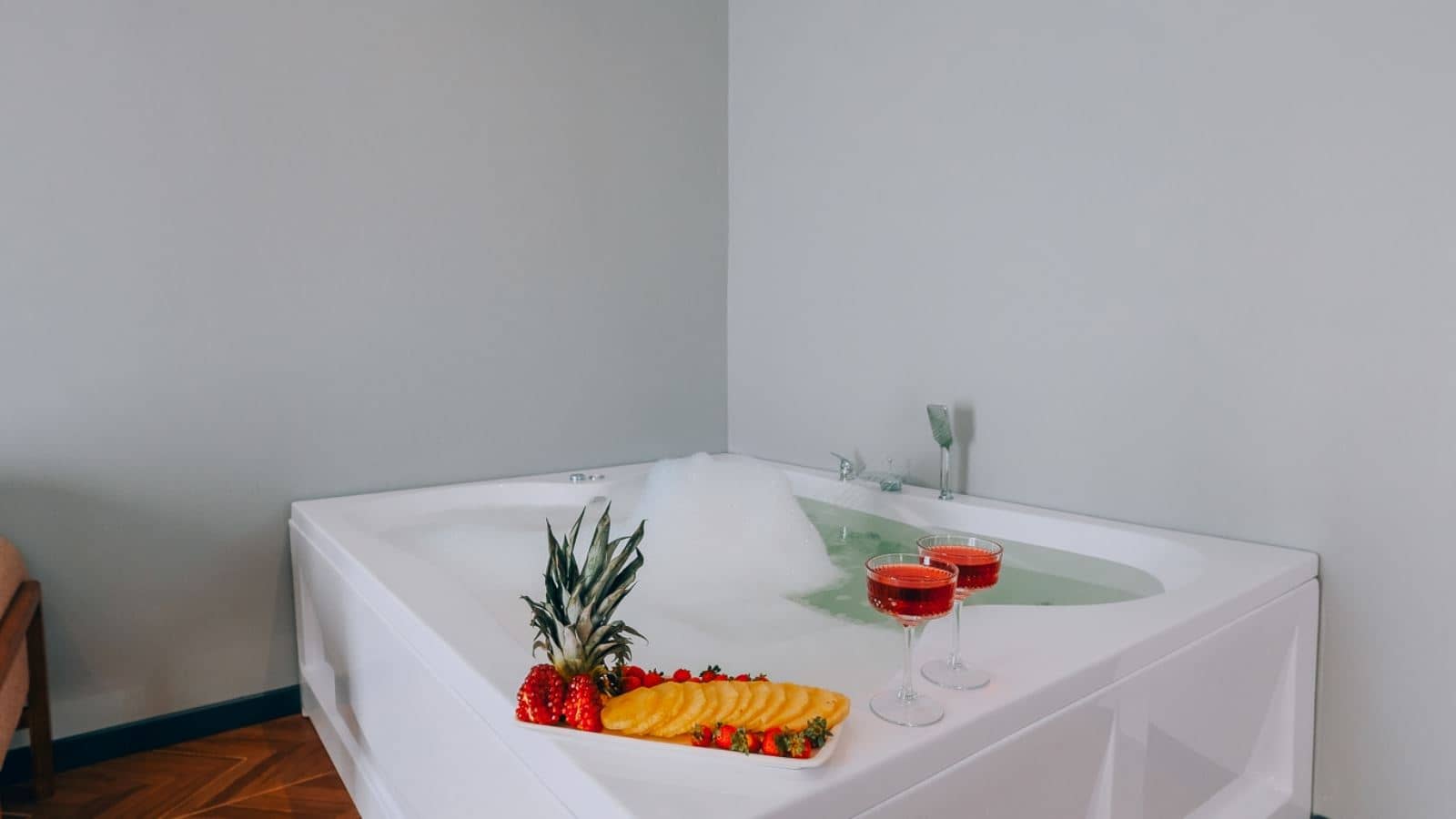 rooms-1+1-villa-gol-veya-bahce-manzarali-isitmali-havuzlu
