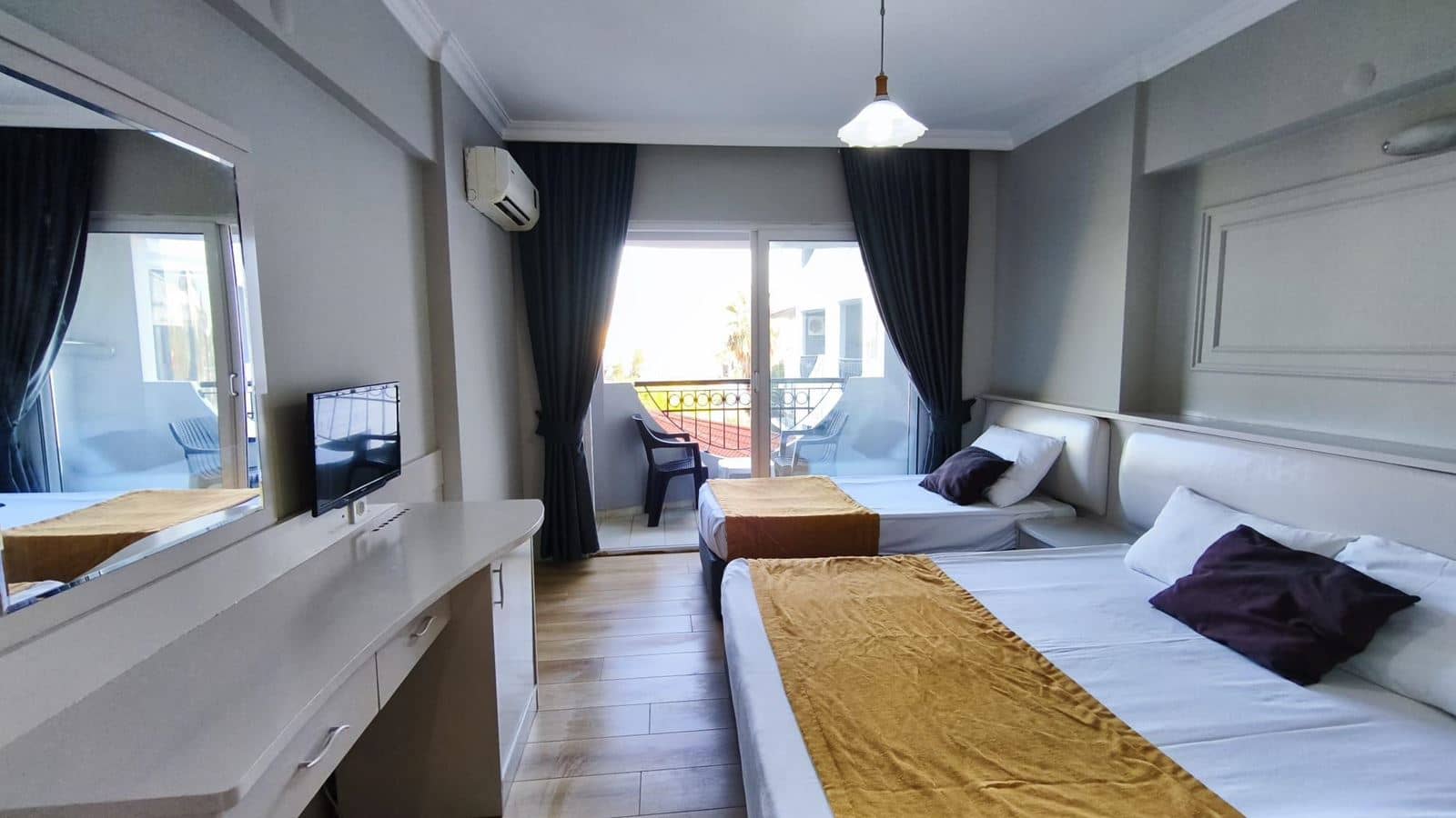 rooms-standard-room