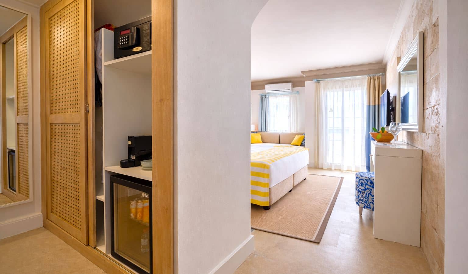rooms-ege-room