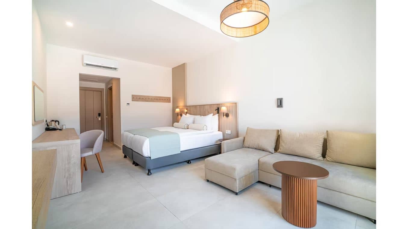 rooms-swimup-room