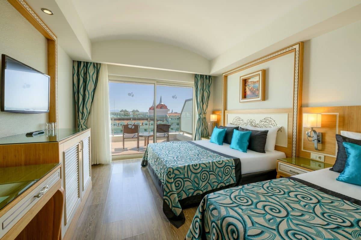 rooms-terrace-room