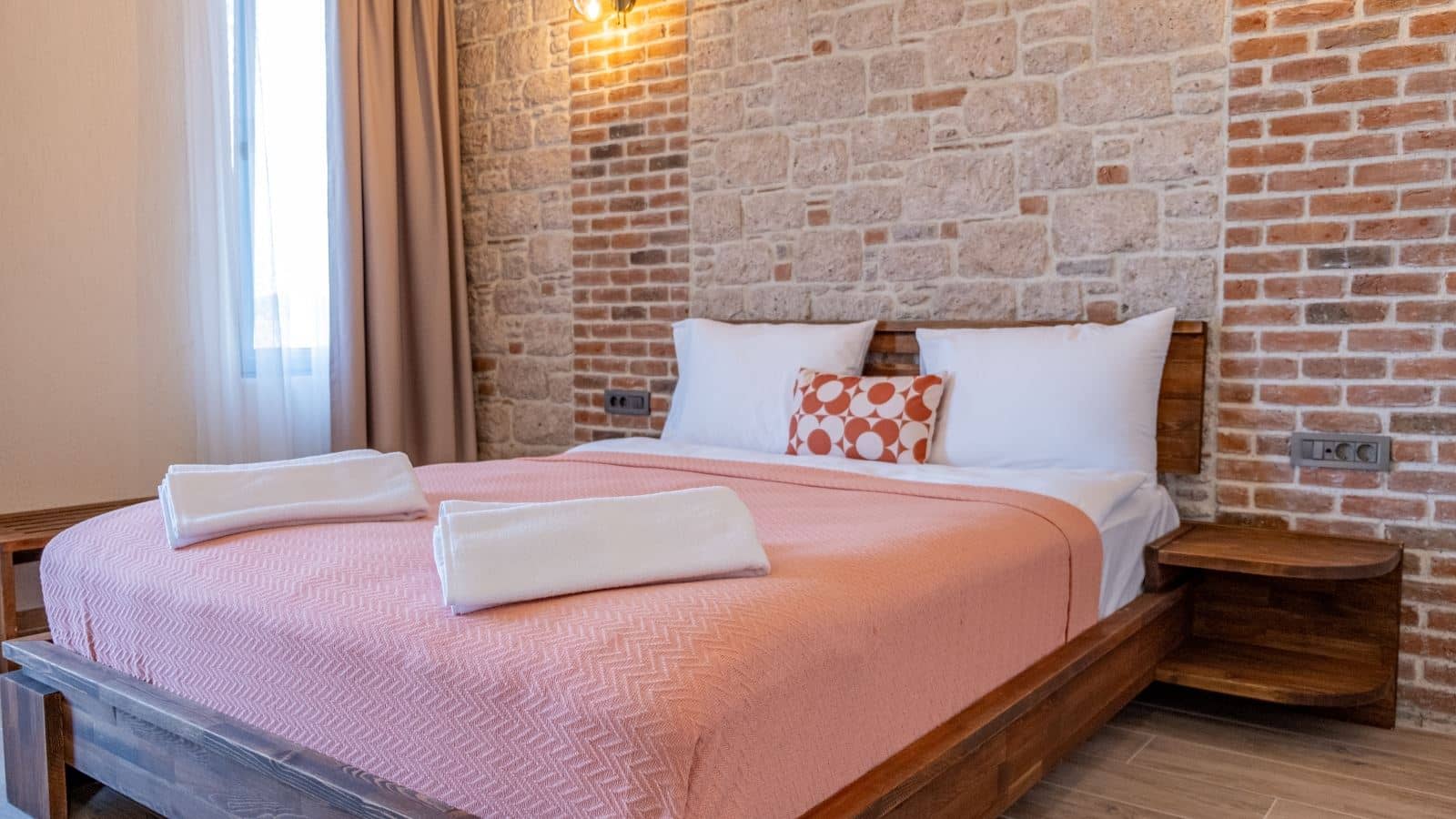 rooms-deniz-manzarali-deluxe-oda
