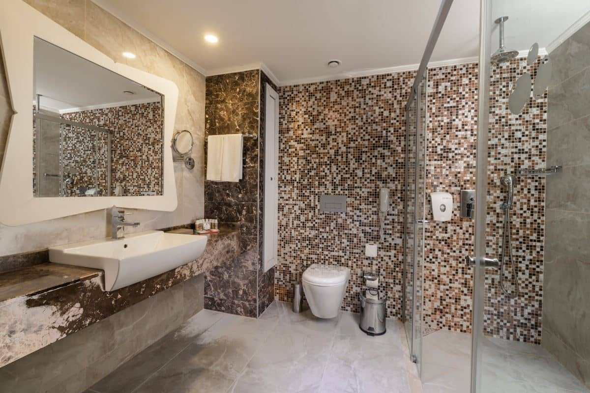 rooms-coral-room