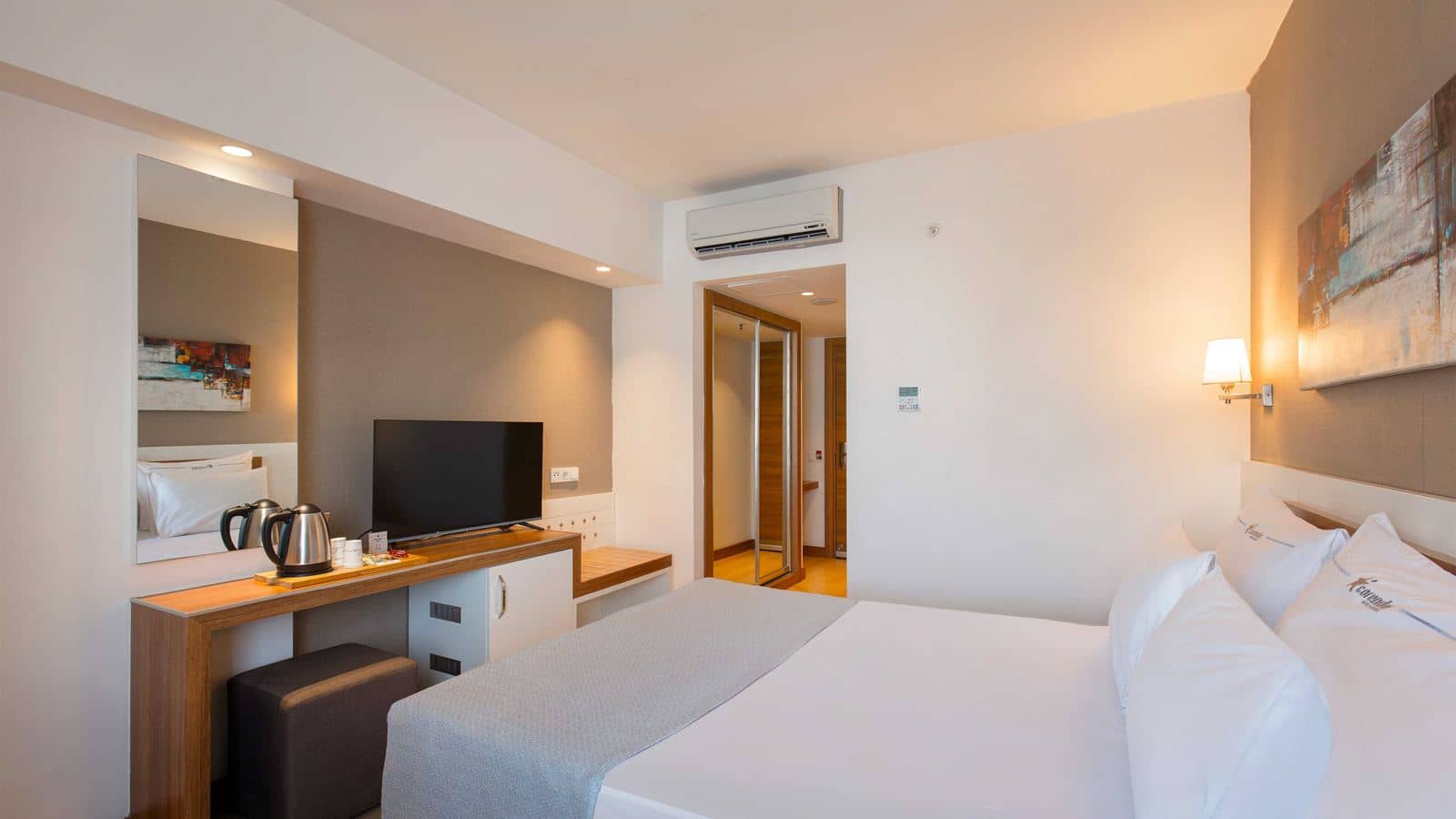 rooms-standard-room