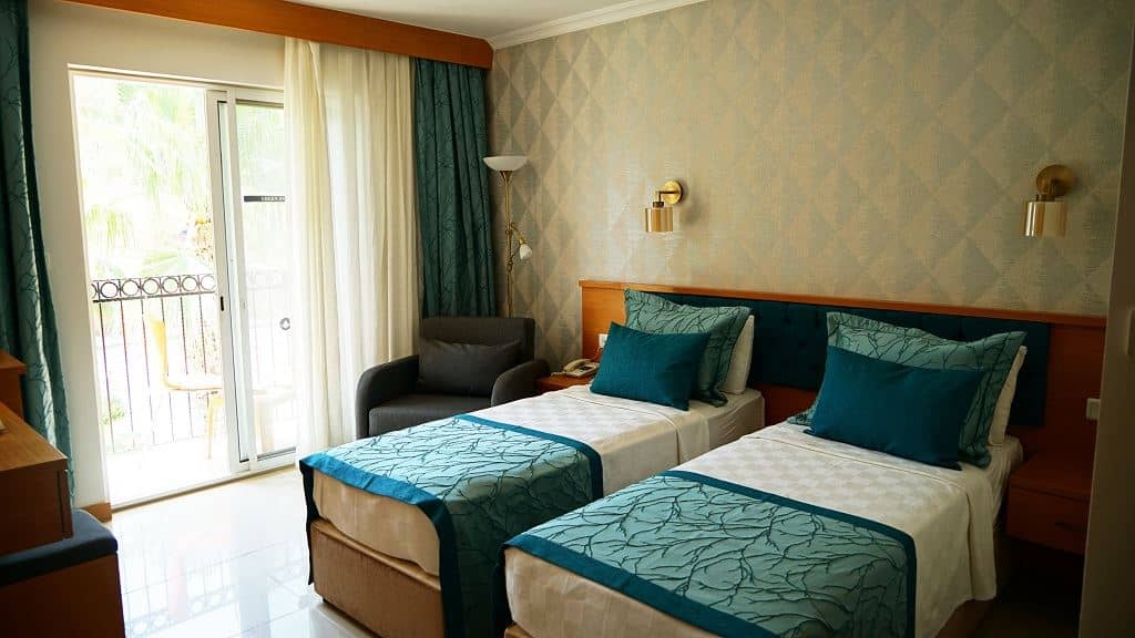 rooms-family-connection-room