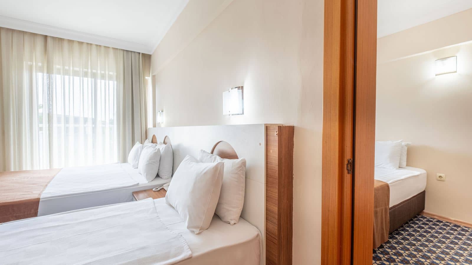 rooms-family-connection-room