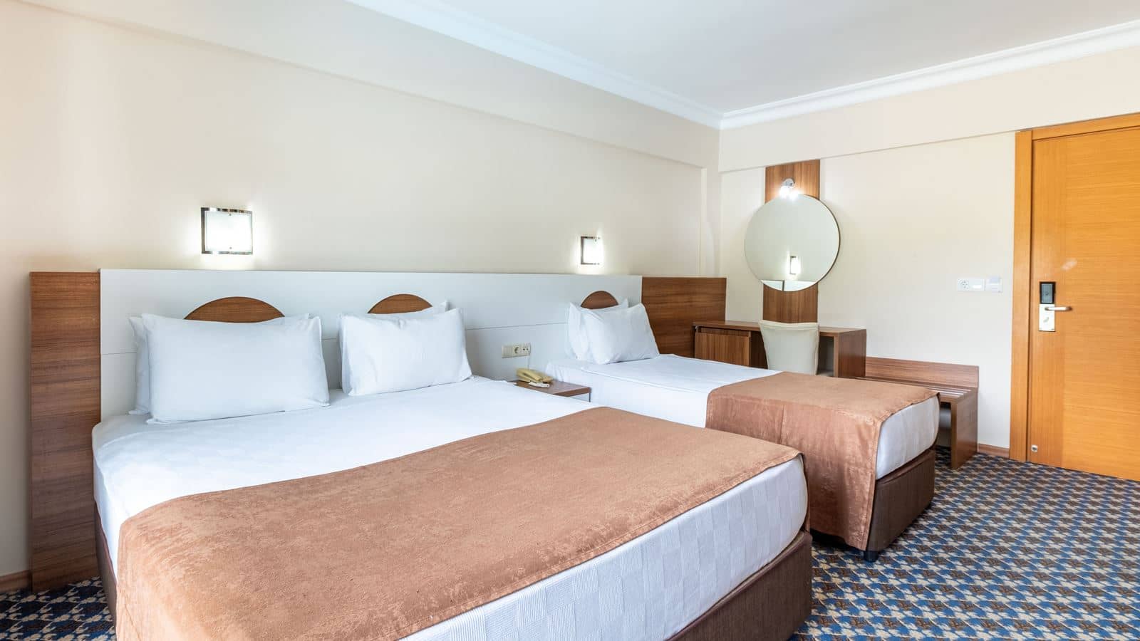 rooms-standard-room