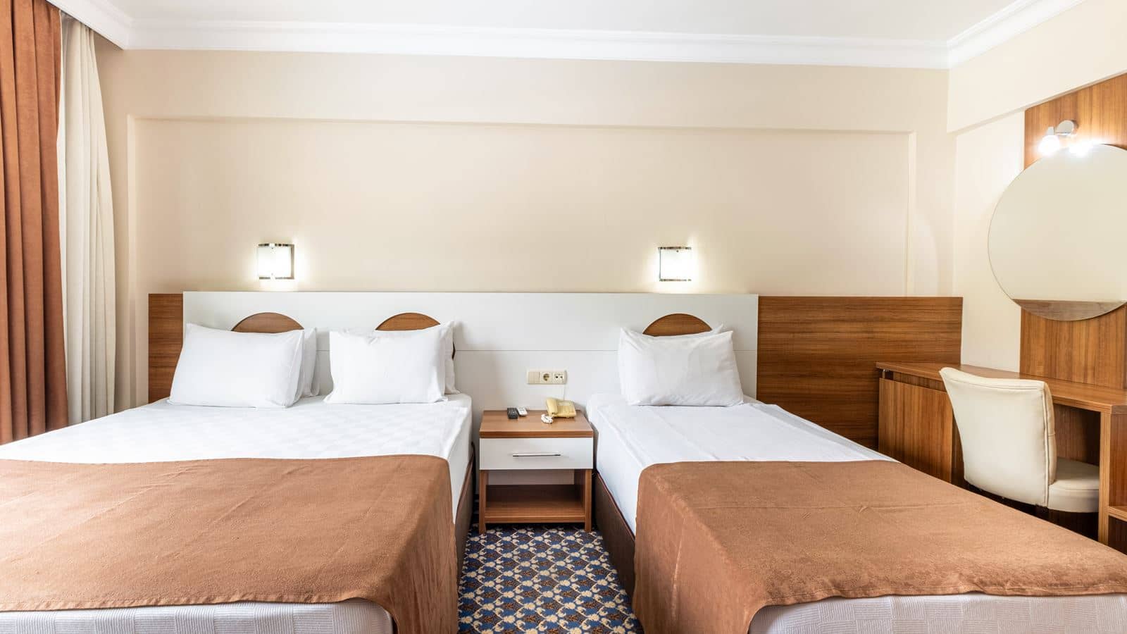 rooms-standard-room