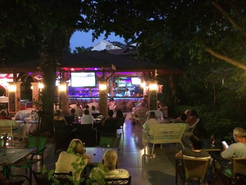 bars-garden-bar