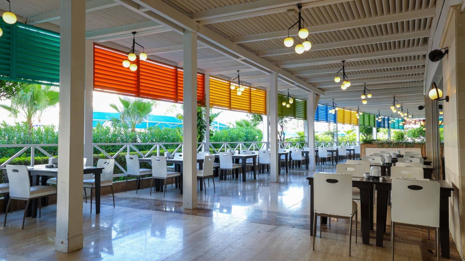 restaurants-admiral-restaurant