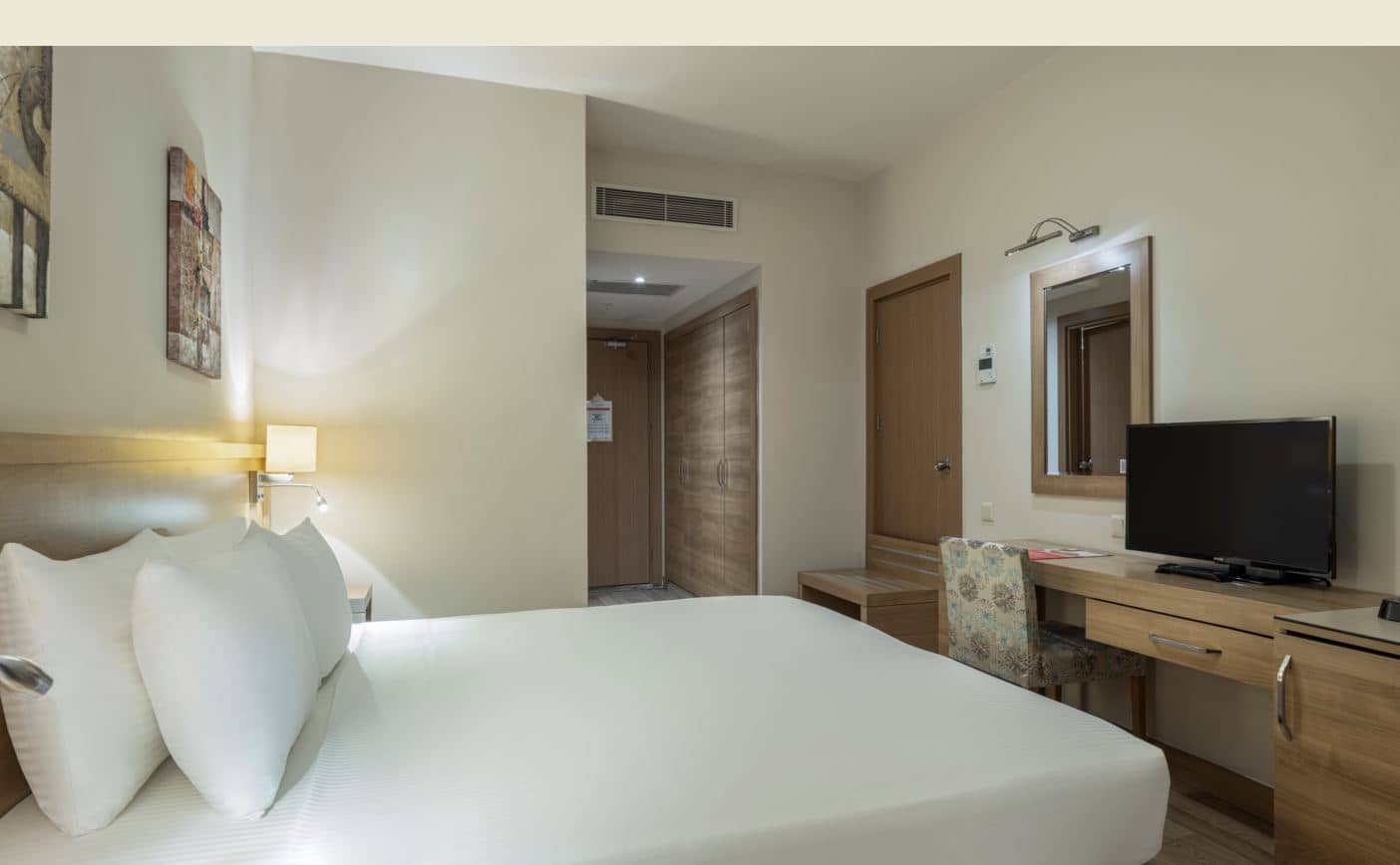 rooms-standard-room