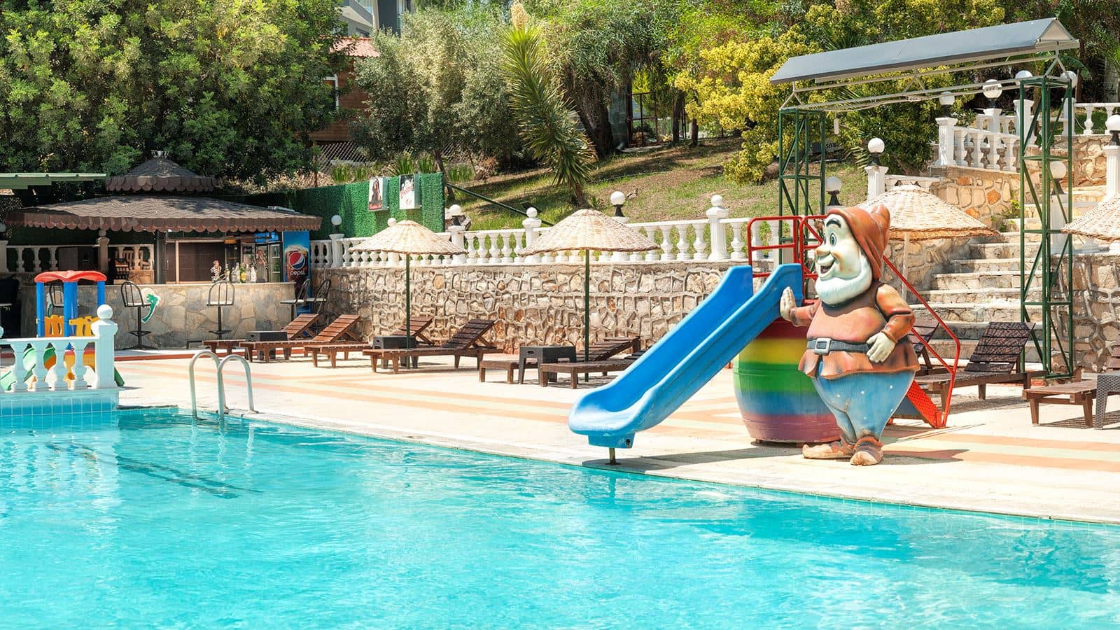 pools-outdoor-pool