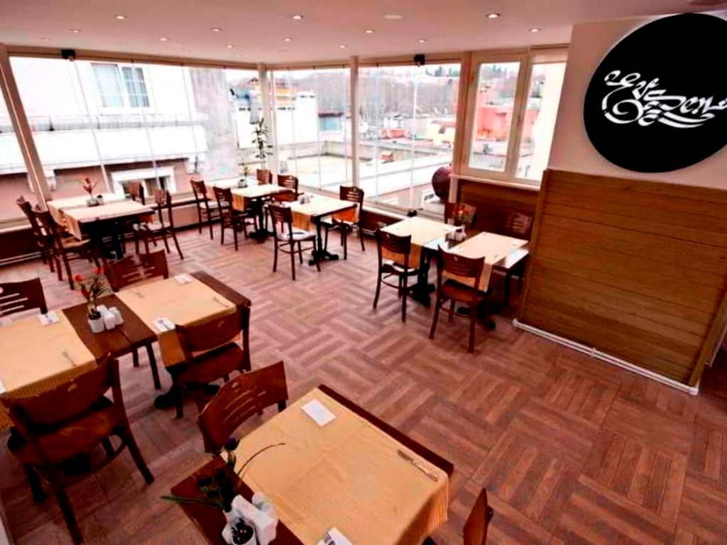 restaurants-breakfast-buffet