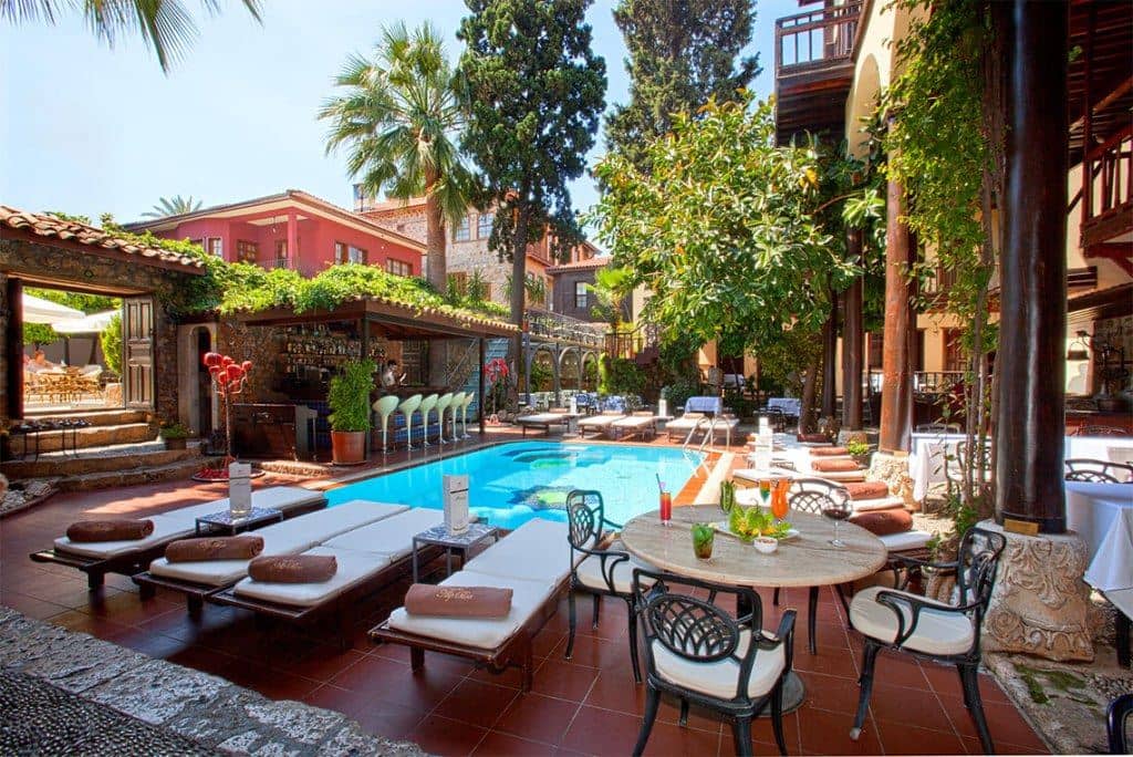 pools-outdoor-pool