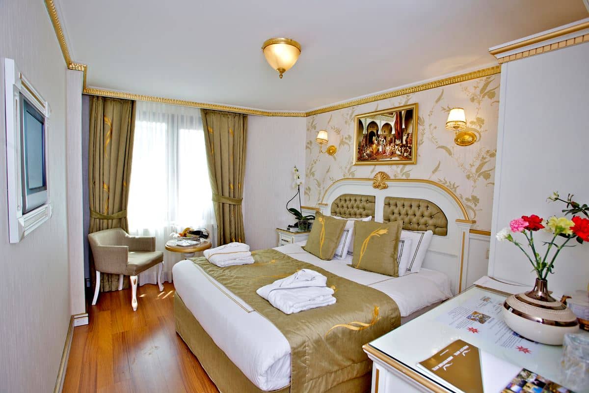 rooms-family-room-standard