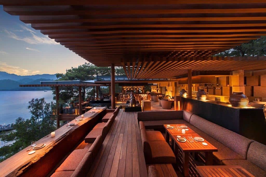 restaurants-q-lounge
