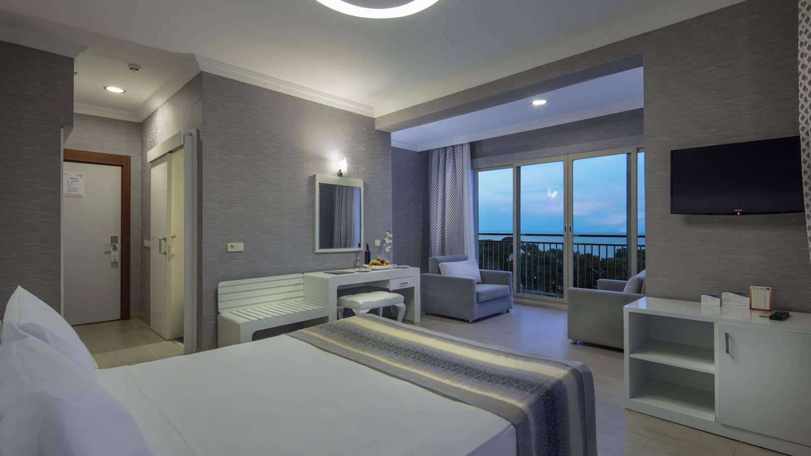rooms-family-1-bedroom
