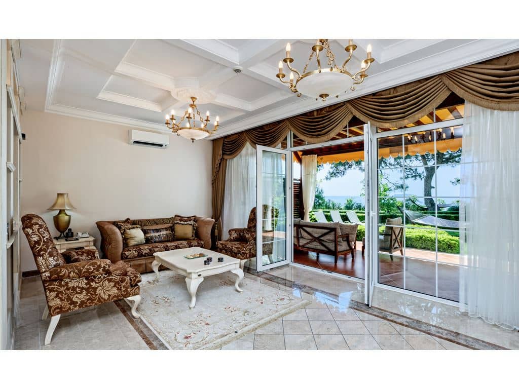 rooms-villa-deluxe