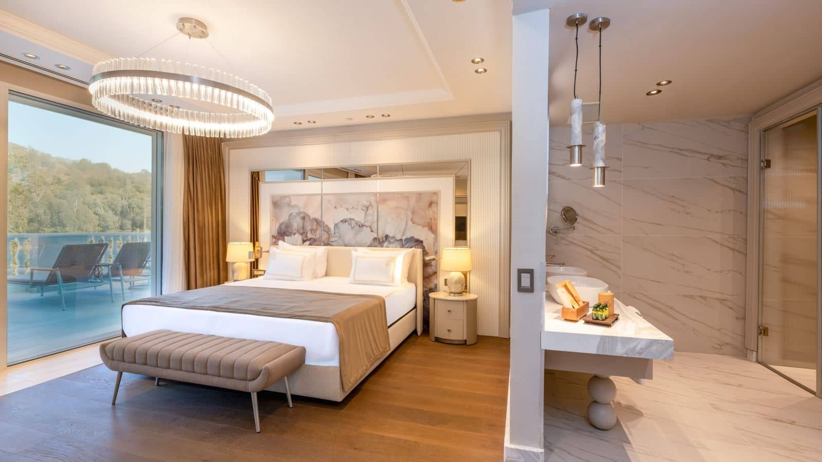 rooms-mare-signature-family-suite-land-view