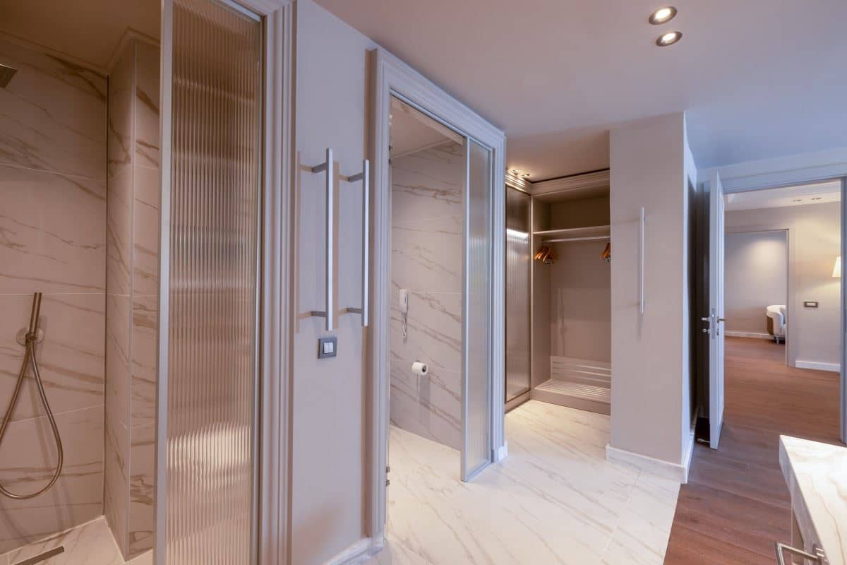 rooms-mare-signature-family-suite-land-view