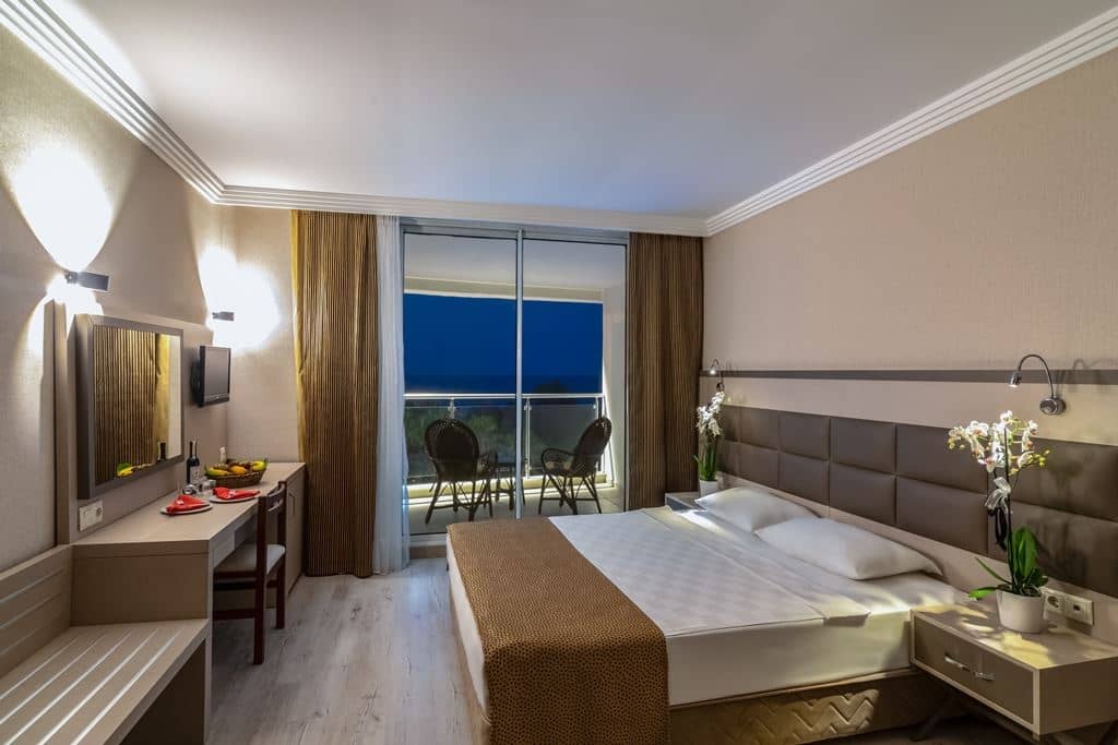 rooms-family-room