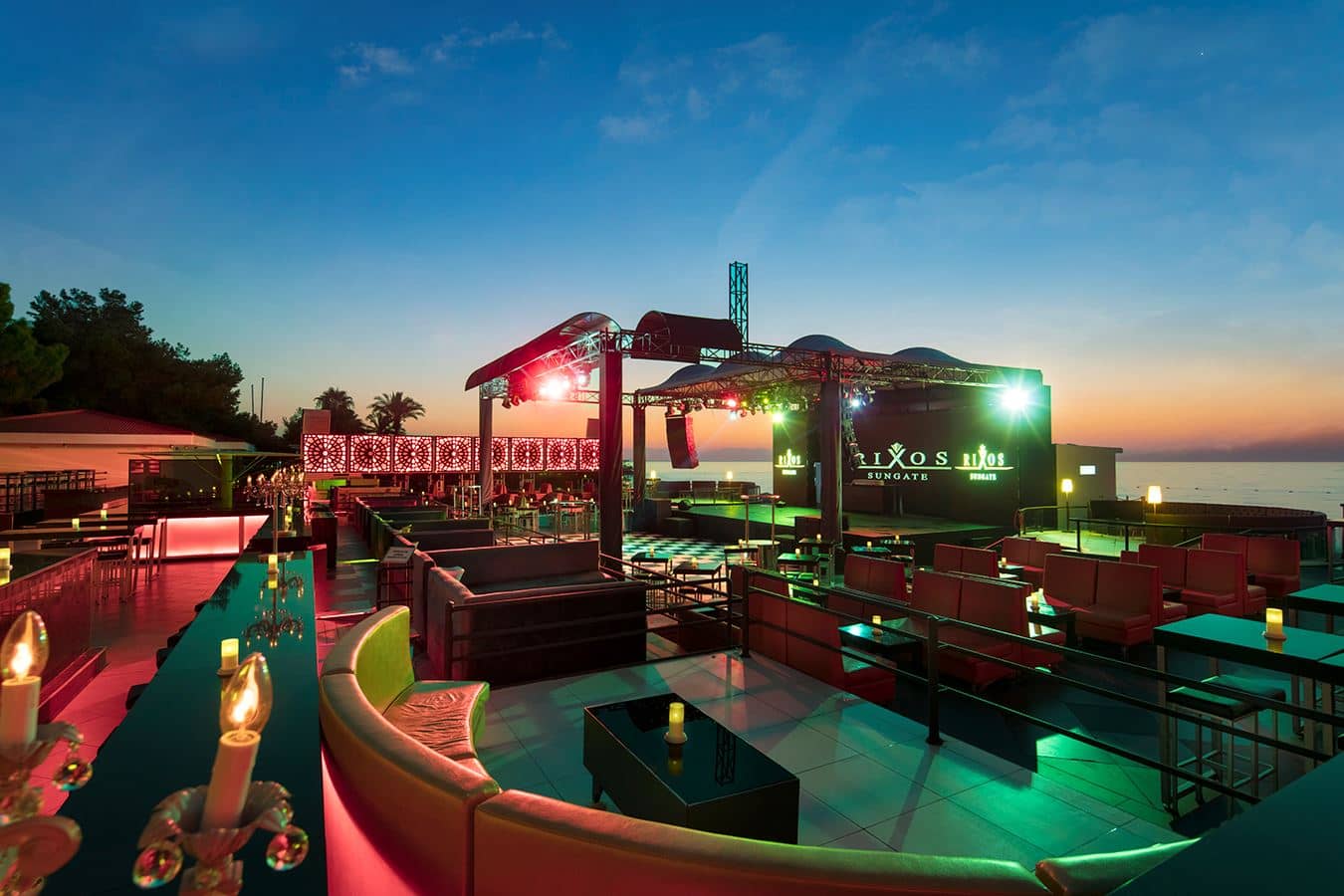 bars-aqua-bar