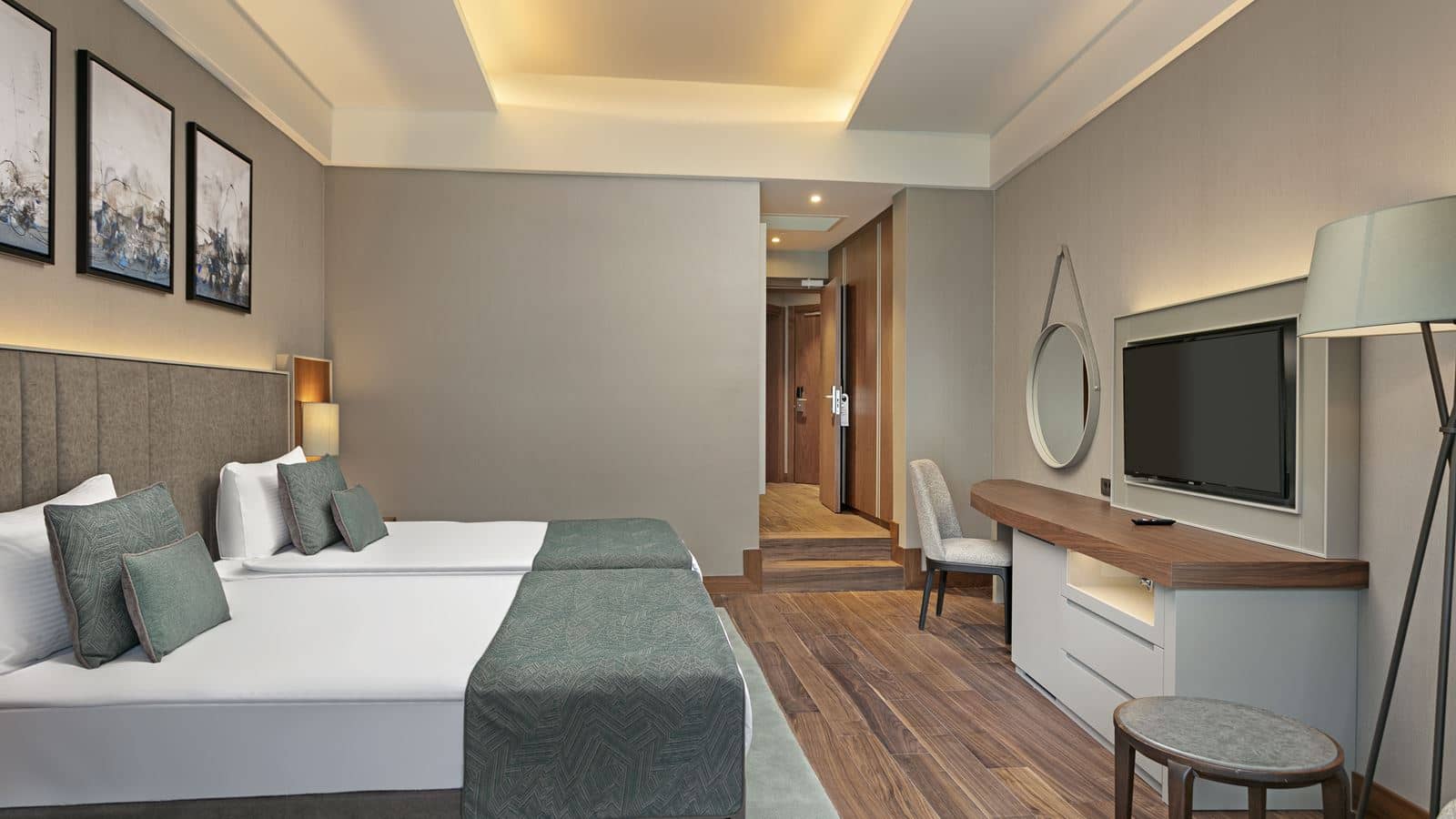 rooms-marine-room-land-view
