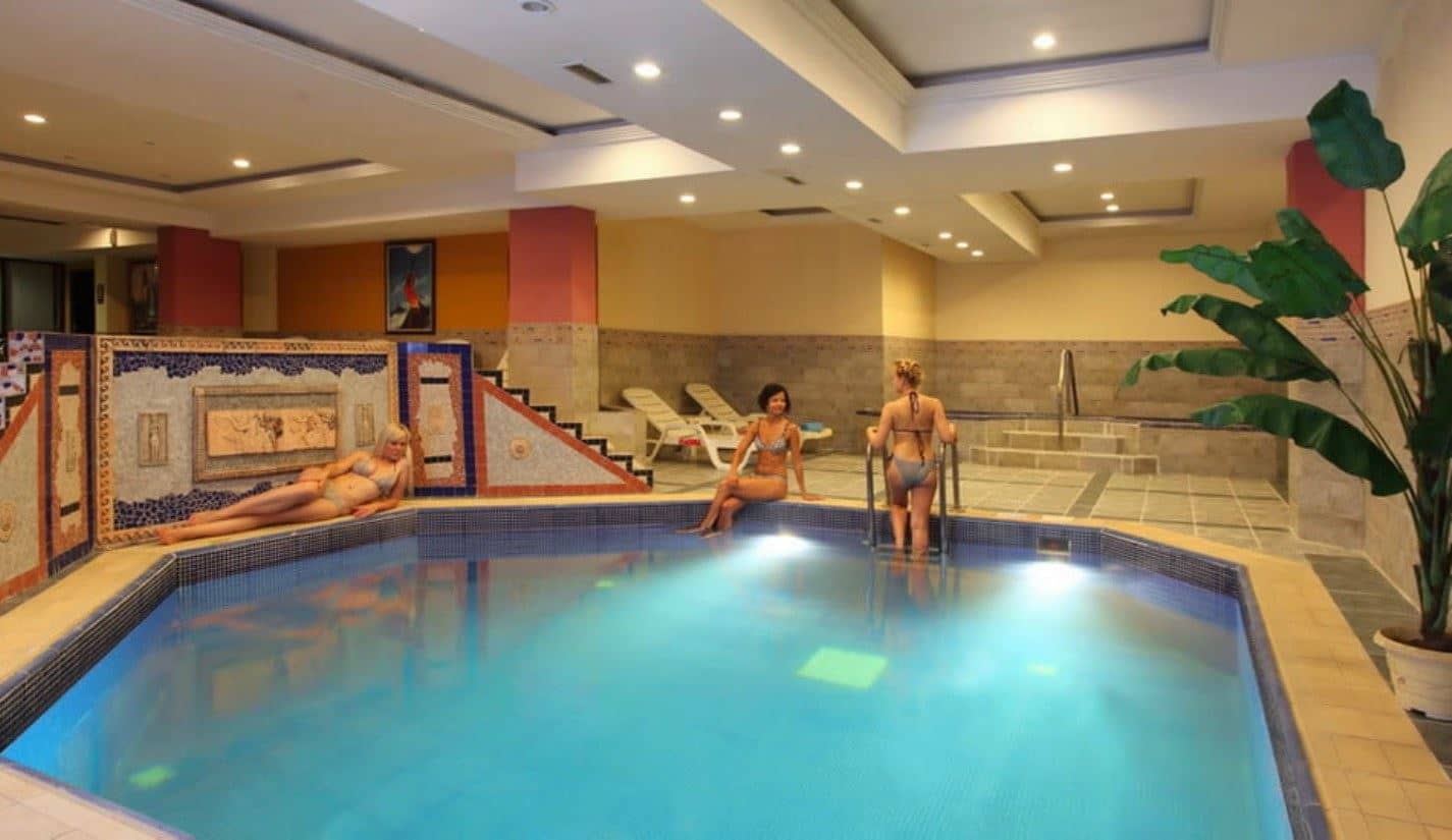 pools-indoor-pool