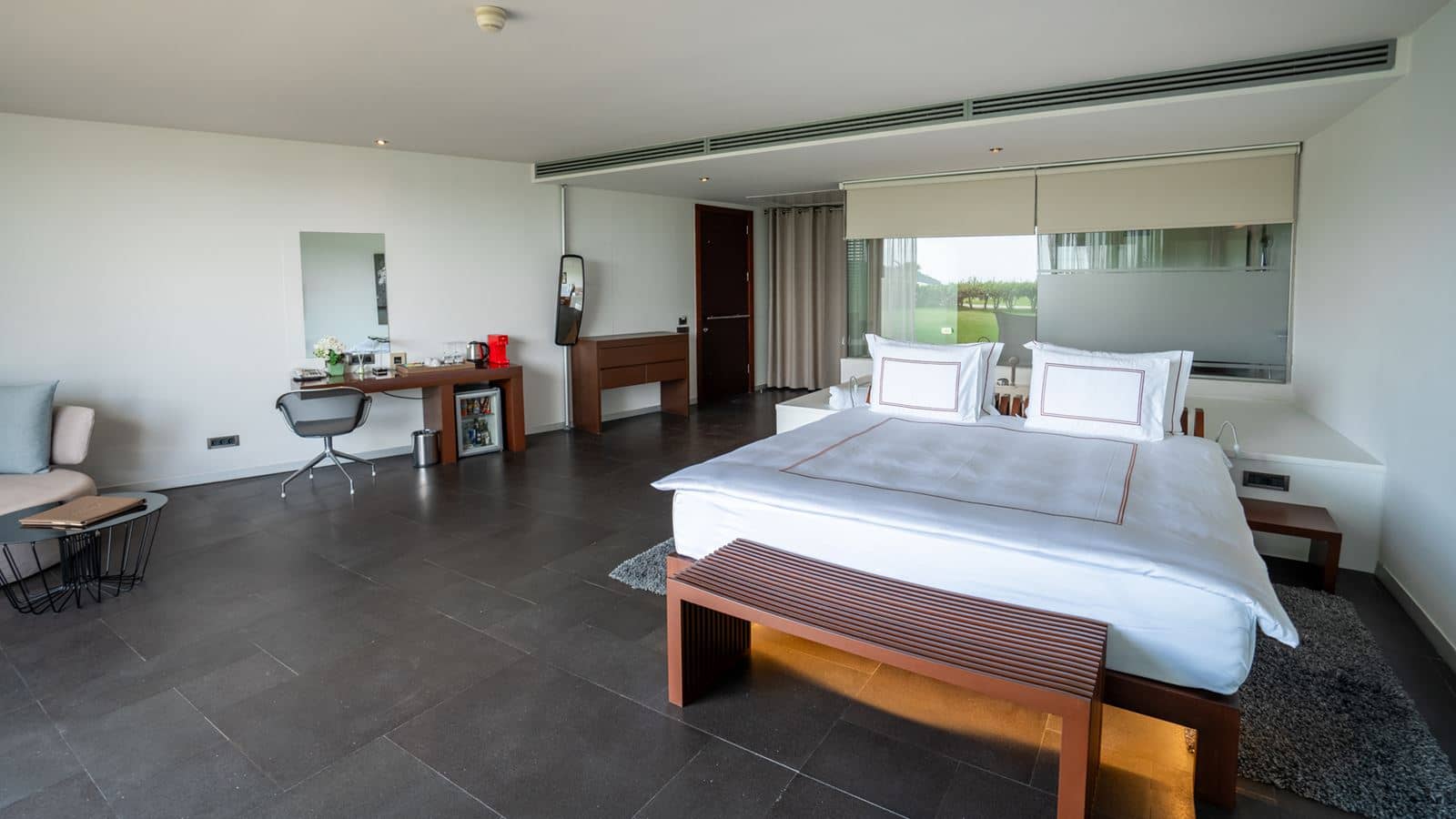 rooms-executive-room