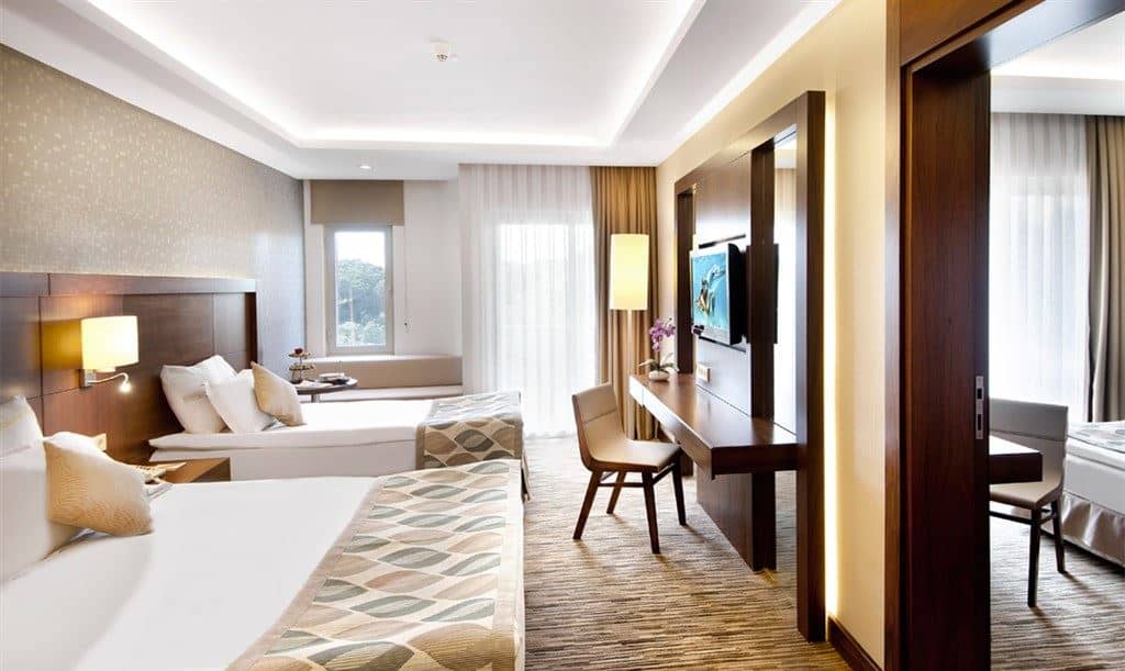 rooms-family-room-2-bedrooms