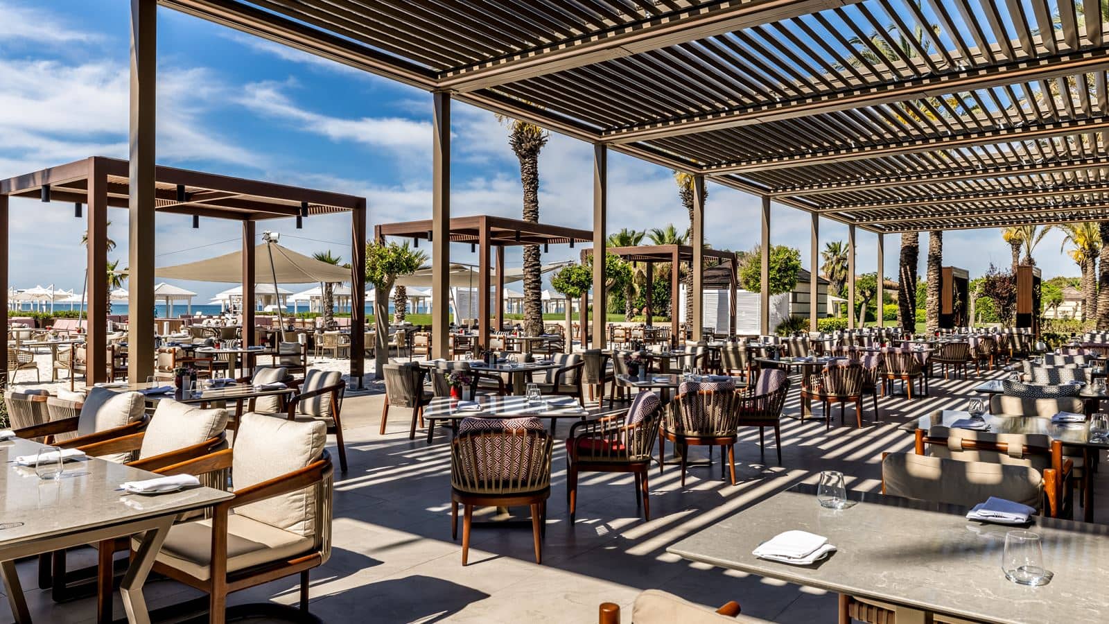 bars-palm-lounge--bar