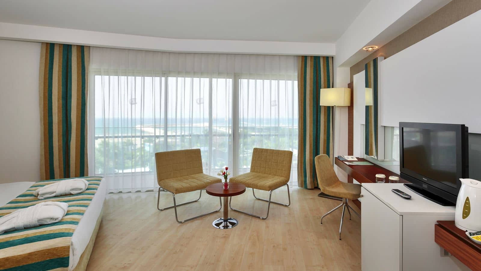 rooms-superior-room