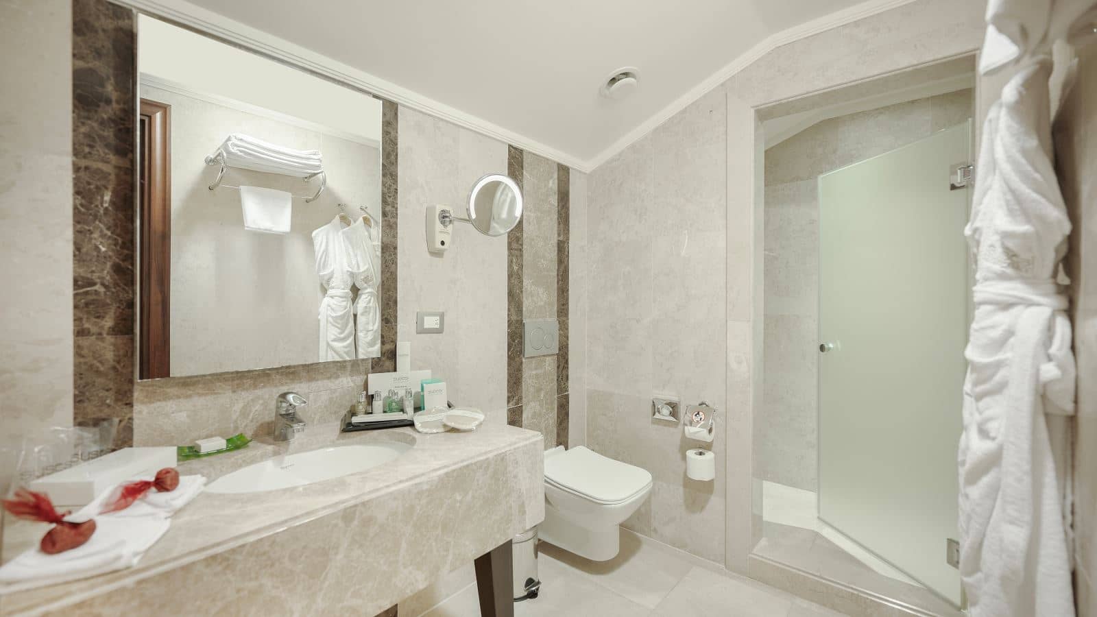 rooms-king-suite