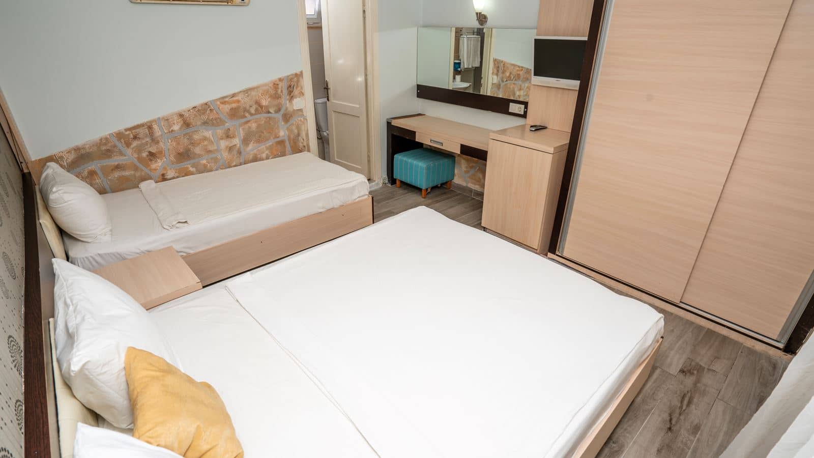 rooms-garden-room