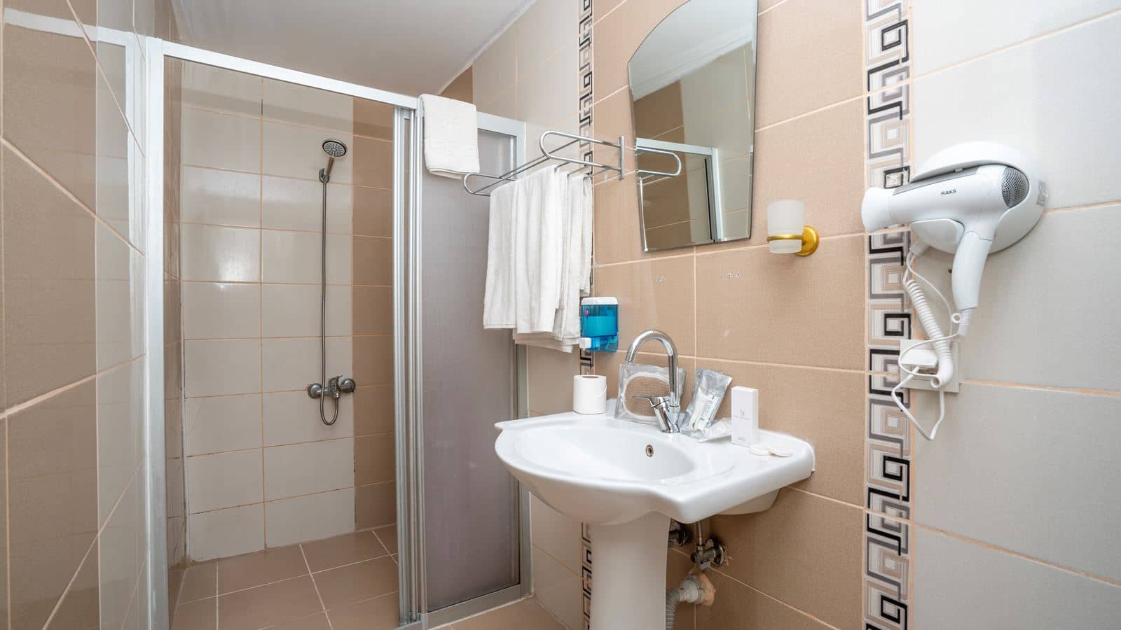rooms-garden-room