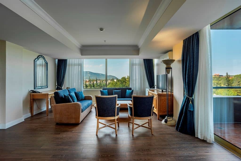 rooms-king-suite