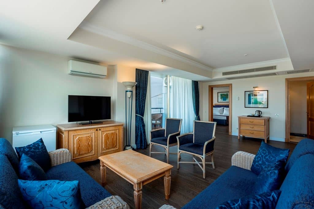 rooms-king-suite