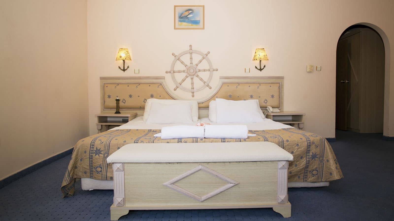 rooms-2-bedrooms-studio-sea-view