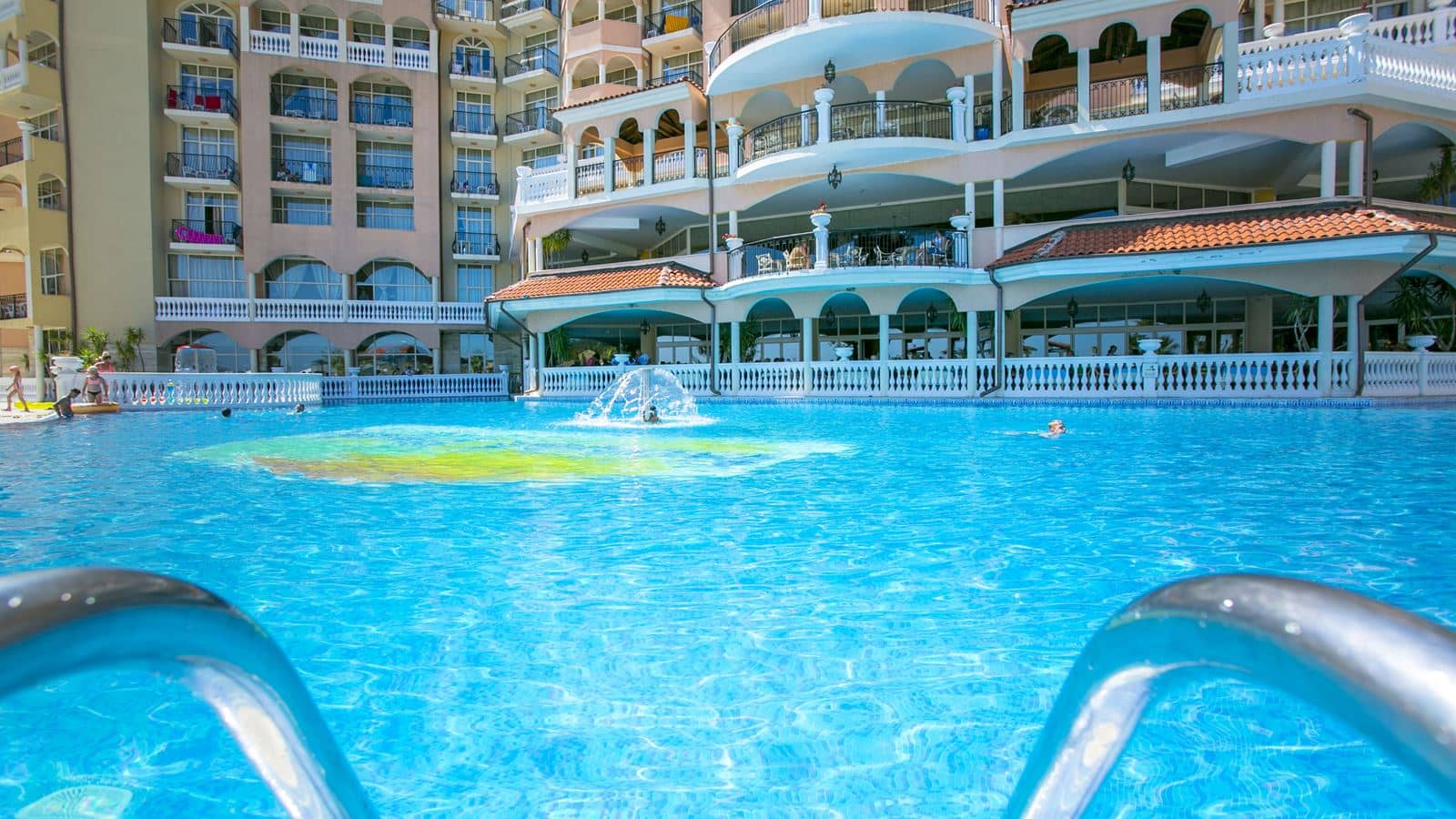 pools-outdoor-pool